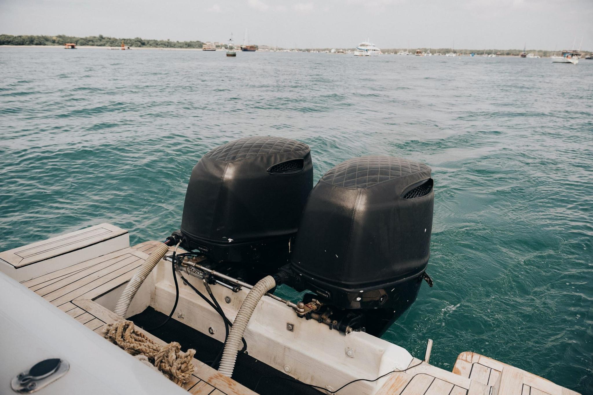 Engines — Twin · 250 HP × 2